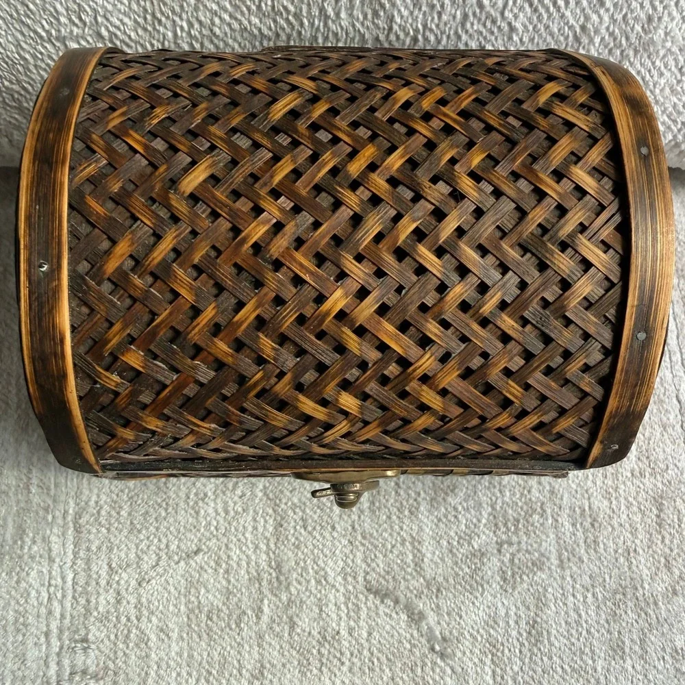 Vintage Woven Wicker Wood Treasure Chest Jewelry Box Keepsake Trunk Trinket